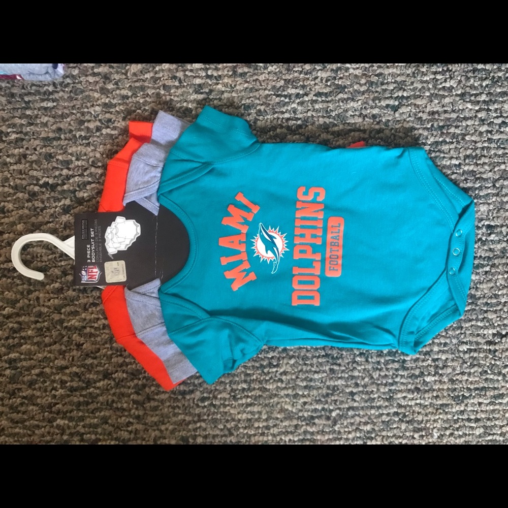 NFL Miami Dolphins 3-pack onesies size 6-9months